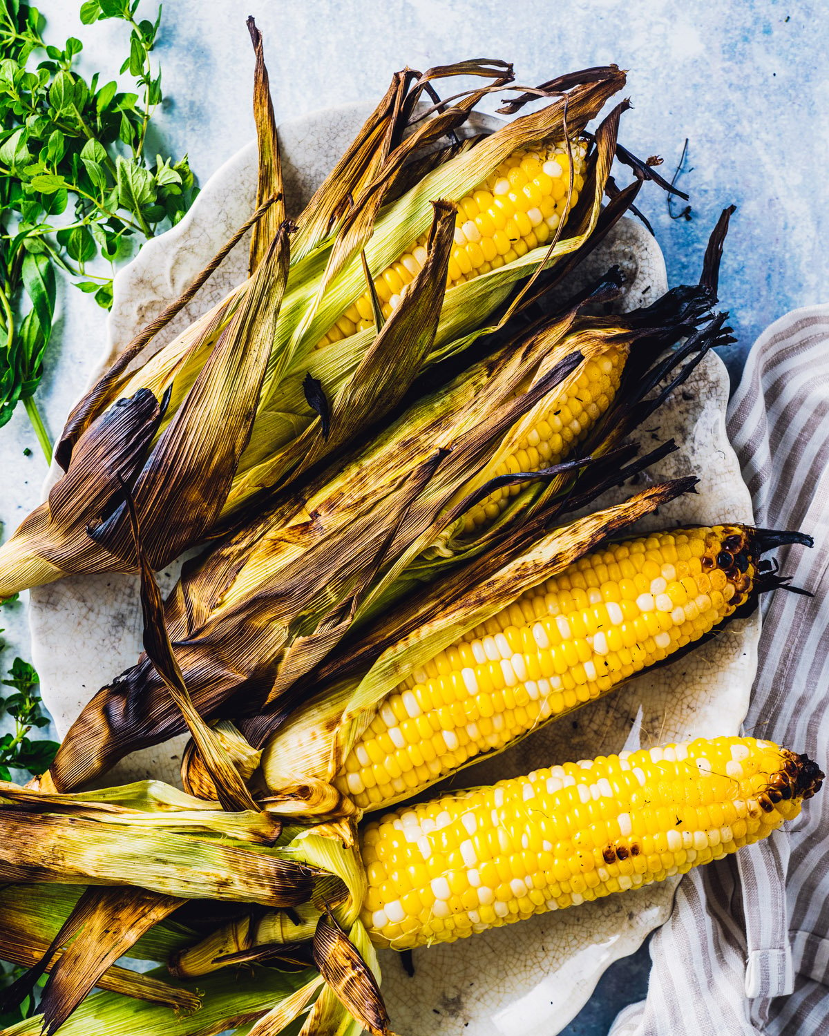 How to grill corn in the husk