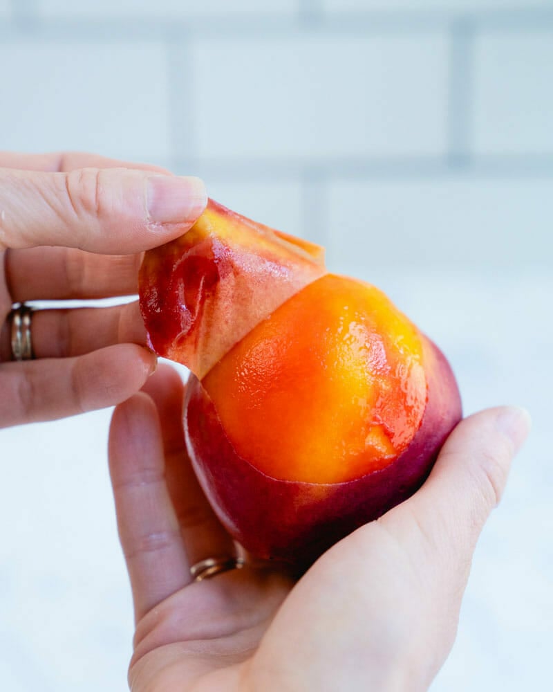 How to peel peaches