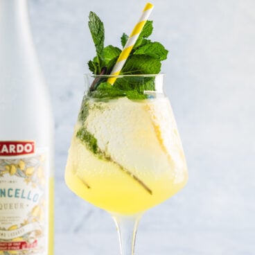 Limoncello Spritz